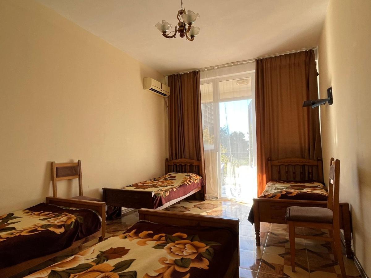 Guka Hotel! Кобулети Экстерьер фото