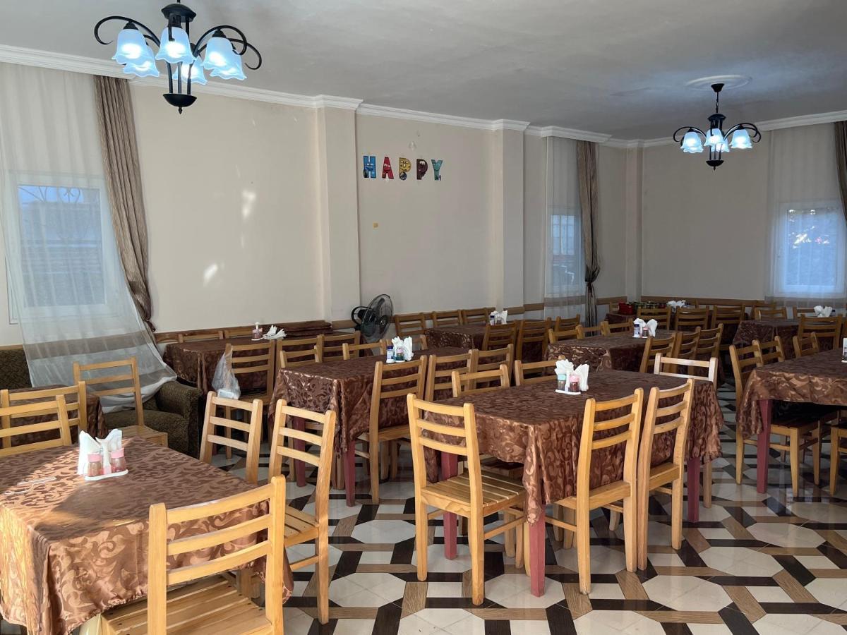 Guka Hotel! Кобулети Экстерьер фото